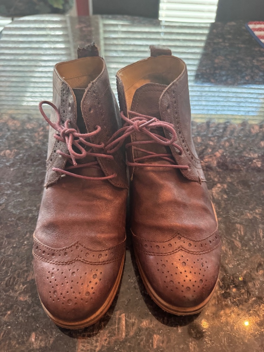 J. Shoes Olympias